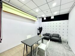 Forum The Shopping Mall (D9), Office #497624551